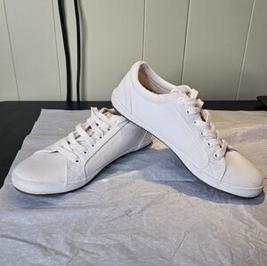 Taos Womens Moc Star Sneaker Size 9.5 White Canvas Lace Up Comfy Walking Shoe